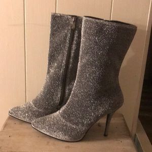 Nicole of New York mid calf boots! Very stylish!